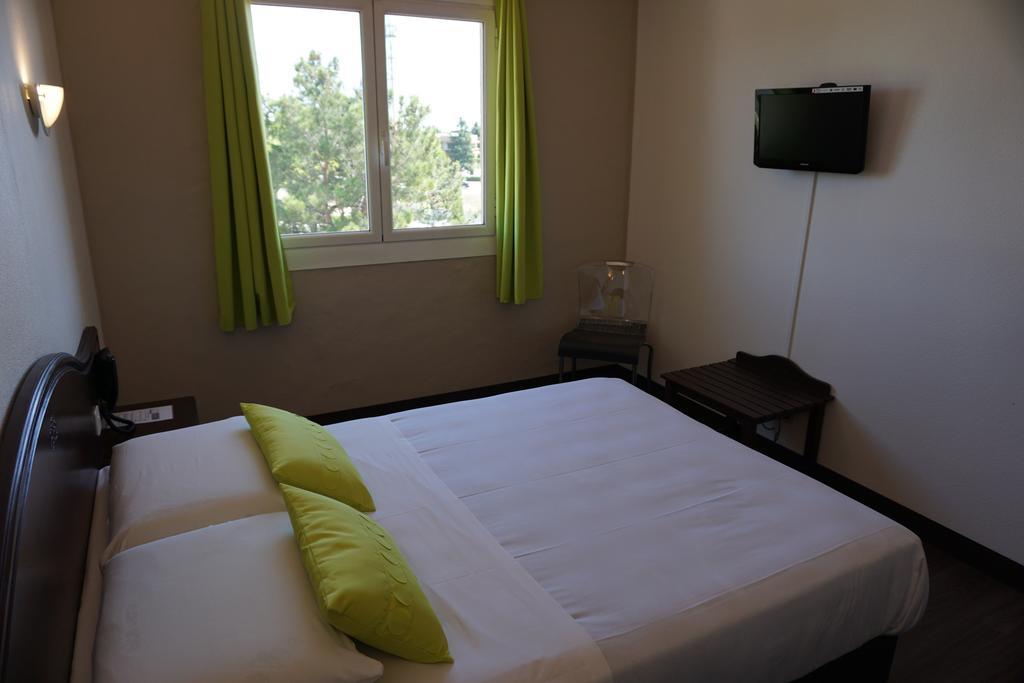Le Neoulous Otel Le Boulou Dış mekan fotoğraf
