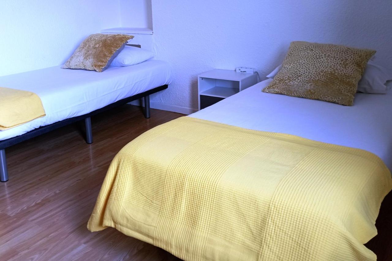 Le Neoulous Otel Le Boulou Dış mekan fotoğraf
