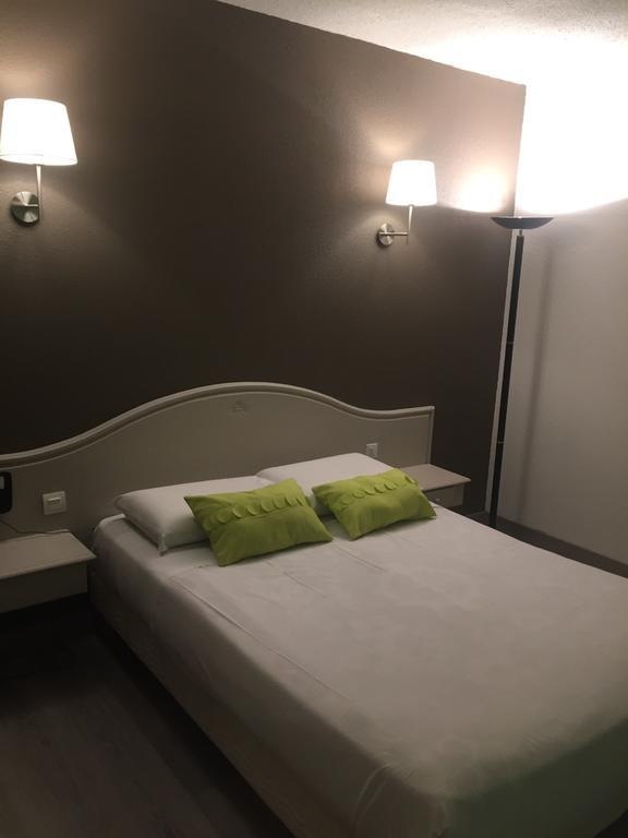 Le Neoulous Otel Le Boulou Dış mekan fotoğraf