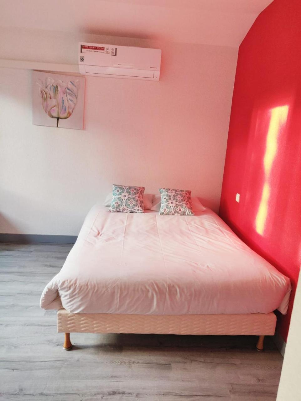 Le Neoulous Otel Le Boulou Dış mekan fotoğraf