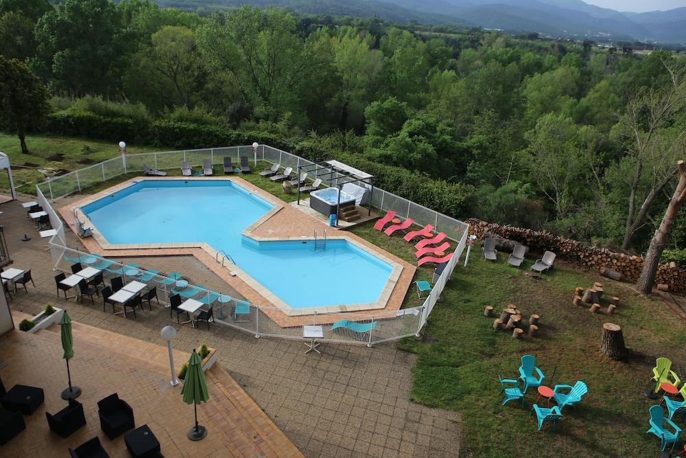 Le Neoulous Otel Le Boulou Dış mekan fotoğraf