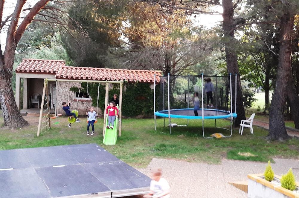 Le Neoulous Otel Le Boulou Dış mekan fotoğraf