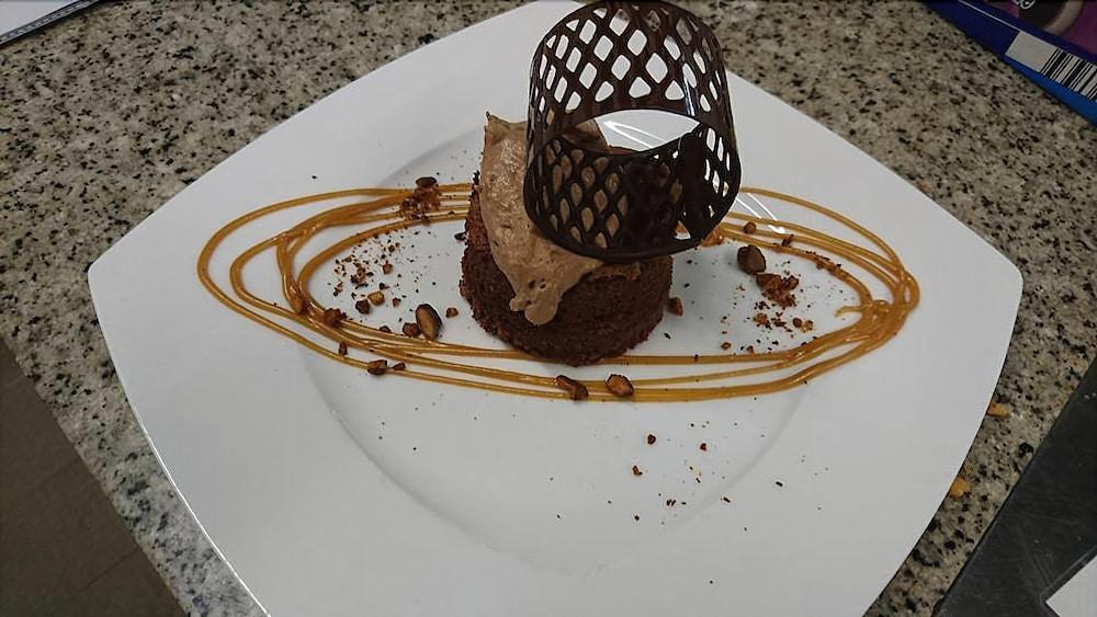 Le Neoulous Otel Le Boulou Dış mekan fotoğraf
